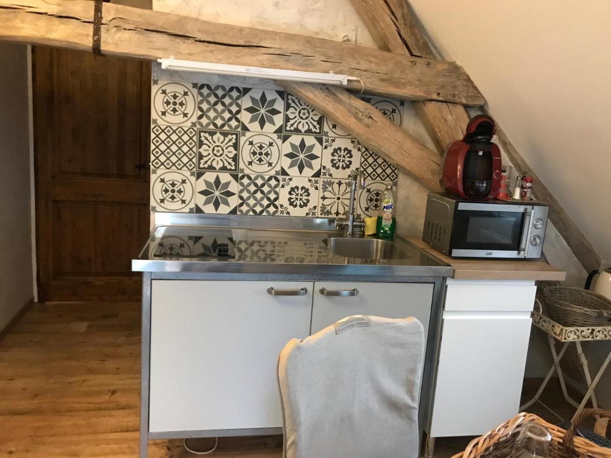 Aux Logis De La Solre Bed & Breakfast Ferriere-la-Petite Luaran gambar