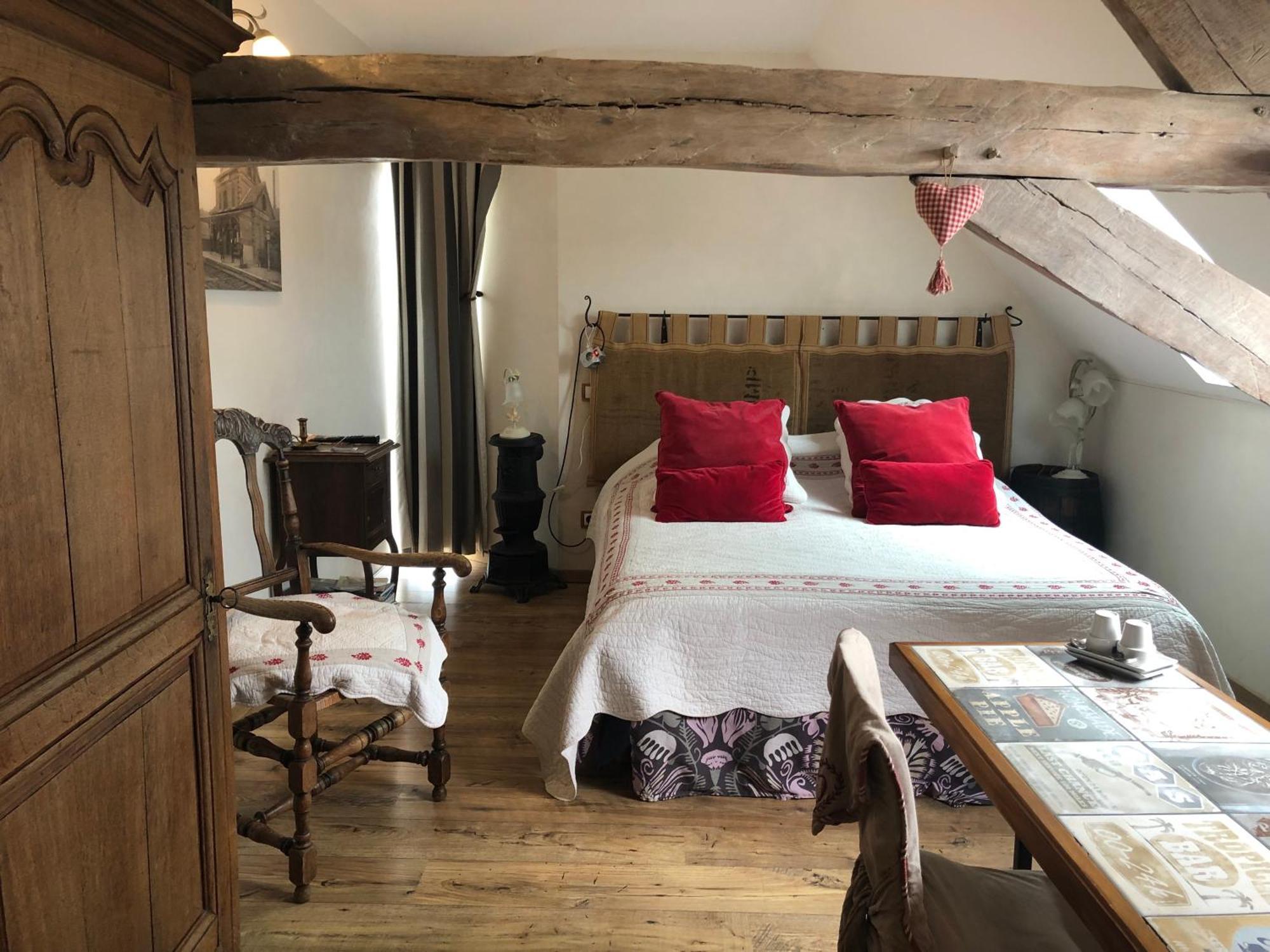 Aux Logis De La Solre Bed & Breakfast Ferriere-la-Petite Luaran gambar