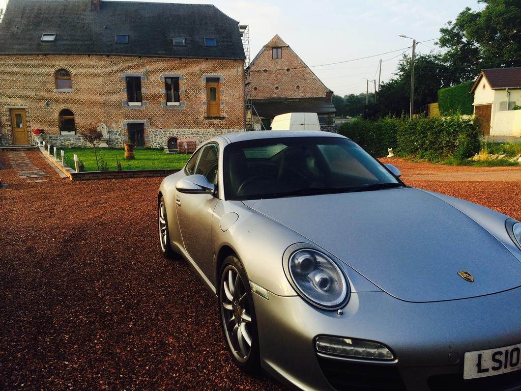Aux Logis De La Solre Bed & Breakfast Ferriere-la-Petite Luaran gambar